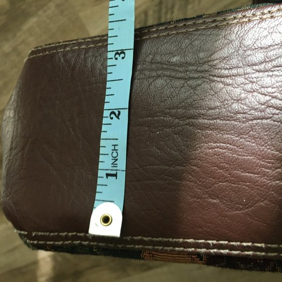 90s Vintage Berkley Tapestry Hunting Tote - Picture 14 of 15